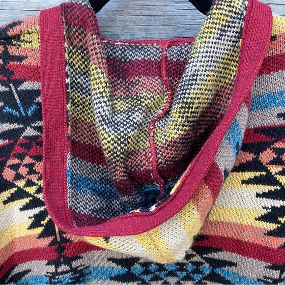 🍩 American Eagle Outfitters Aztec Print Open Front Poncho - Picture 5 of 8